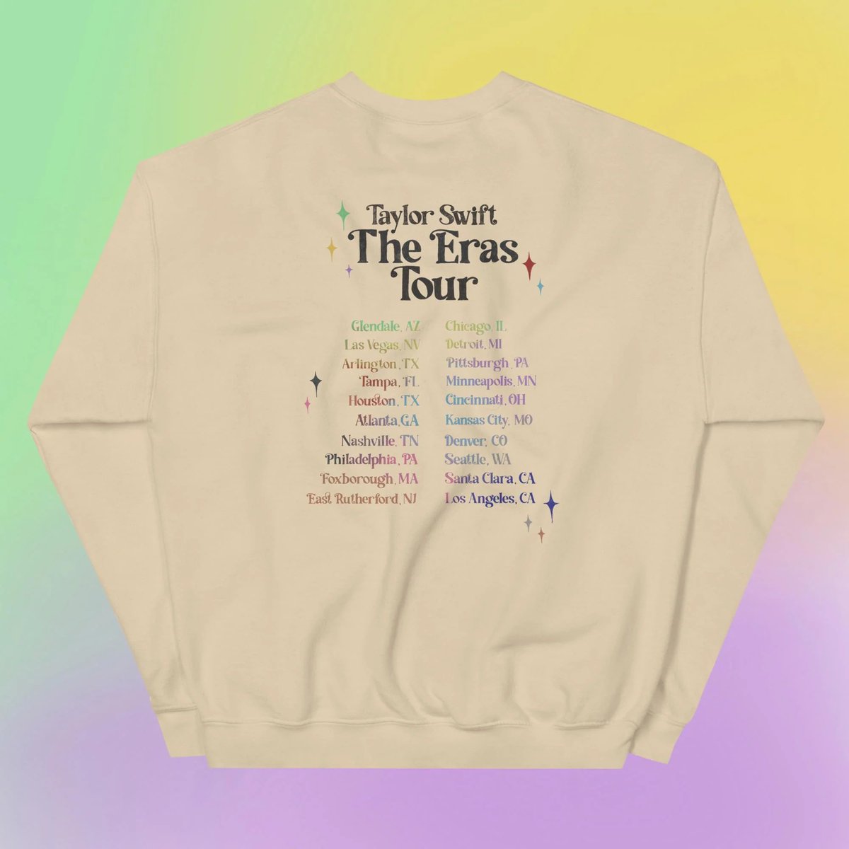 intheweeeds's tweet photo. ✨ eras tour crewneck giveaway ✨

to thank you guys for supporting my illustrations i’m doing a giveaway for 1x bespoke eras tour crewneck of your choice, designed by me — you can choose any date/city in any size (S-3XL) 💖 (full collection here: https://t.co/dFch9mNfwE)

to enter, just RT this and tag your best concert buddy in the replies. it’s nice to have a friend 💘 open *worldwide* until september 30 ✨