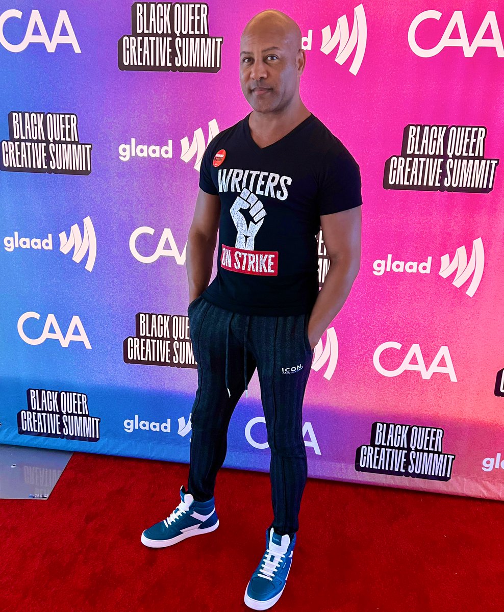 HilliardGuess's tweet photo. An awesome event today @glaad inaugural Black Queer Creative Summit at CAA powered by @gileadsciences
#BlackQueerCreativeSummit #GLAADBQCS #wgaw #writerproducer #entertainment @blackqueerjoy #lgbtq🌈 #blackhollywood #filmmaker @wgawest @wgastrikeunite @wgaunity @wgastrikeshirts https://t.co/eXHb2PADn9