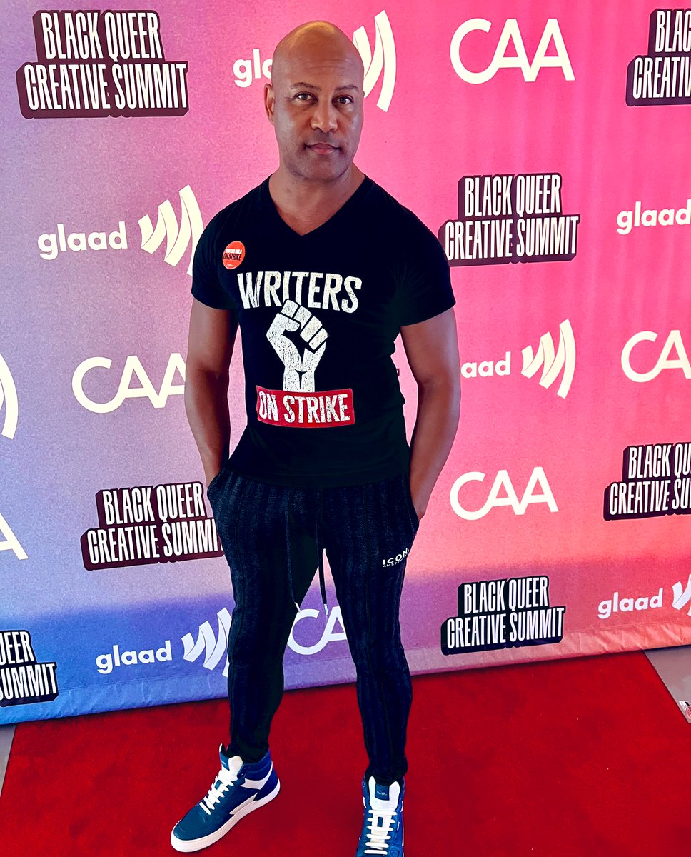 HilliardGuess's tweet photo. An awesome event today @glaad inaugural Black Queer Creative Summit at CAA powered by @gileadsciences
#BlackQueerCreativeSummit #GLAADBQCS #wgaw #writerproducer #entertainment @blackqueerjoy #lgbtq🌈 #blackhollywood #filmmaker @wgawest @wgastrikeunite @wgaunity @wgastrikeshirts https://t.co/eXHb2PADn9