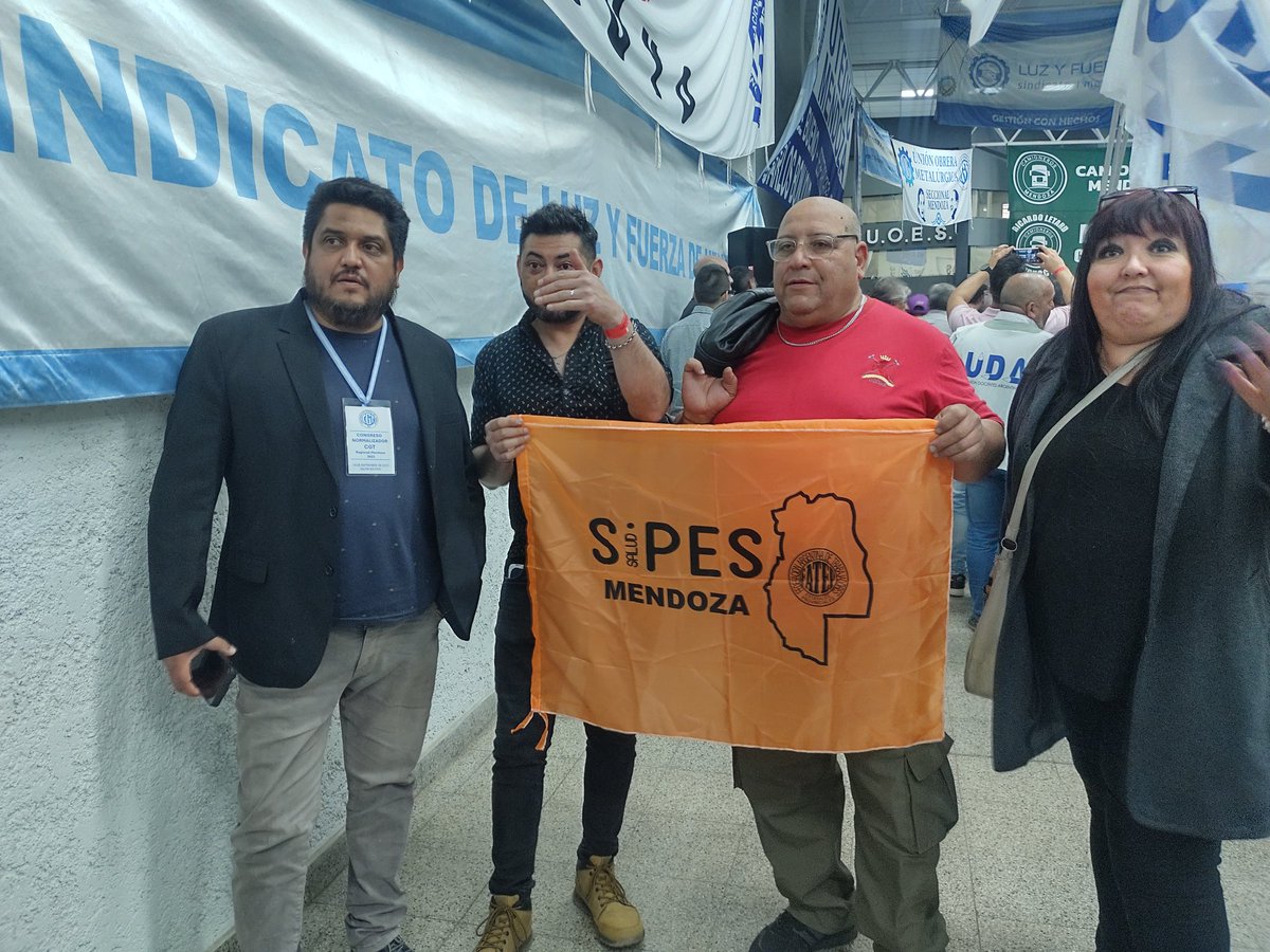 MdzaSipes's tweet photo. Hoy asumimos el compromiso junto a nuestro Secretario General ,en la secretaria de formación y capacitación profesional de CGT REGIONAL MENDOZA @dr_pipo @daniel_sipes @Adrinibazeta @in https://t.co/AQvLrKKEc8