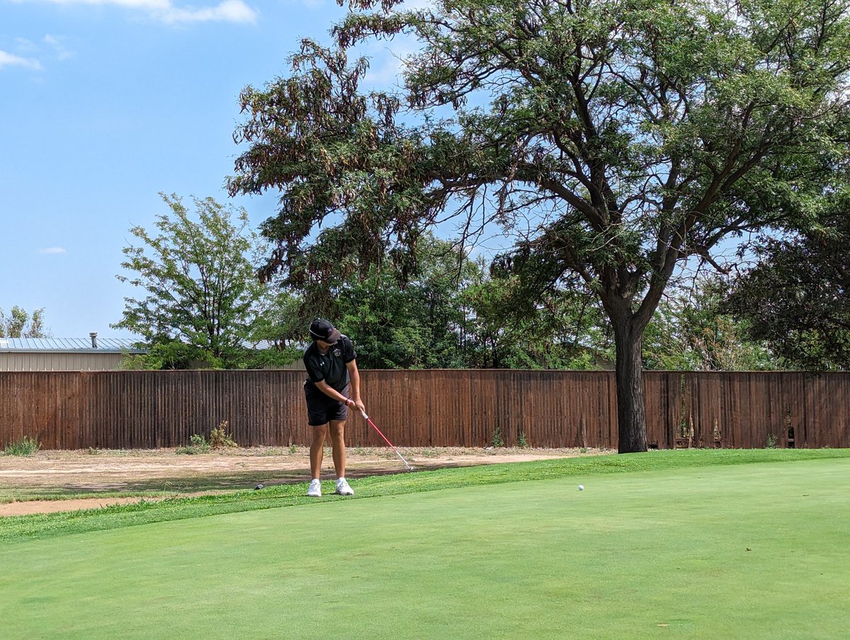 RMHSGOLFTEAM's tweet photo. Just another day in the life of @RMHSGOLFTEAM II...#TexasEdition https://t.co/Uc23CEFe5t