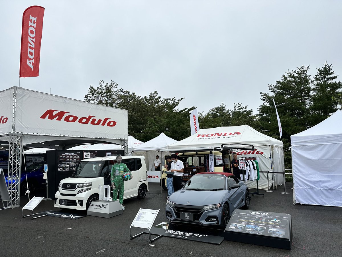 Honda_Access's tweet image. ＼Hondaブース展示車紹介／

🚗3台の車両を展示🚗
✅CIVIC e:HEV SPORTS ACCESSORY CONCEPT
✅N-BOX Modulo X（販売終了モデル）
✅S660 Modulo X Version Z （販売終了モデル）
#ModuloX10th #ModuloX晒せ のハッシュタグも要チェック👀🔎💡（ゆりり）