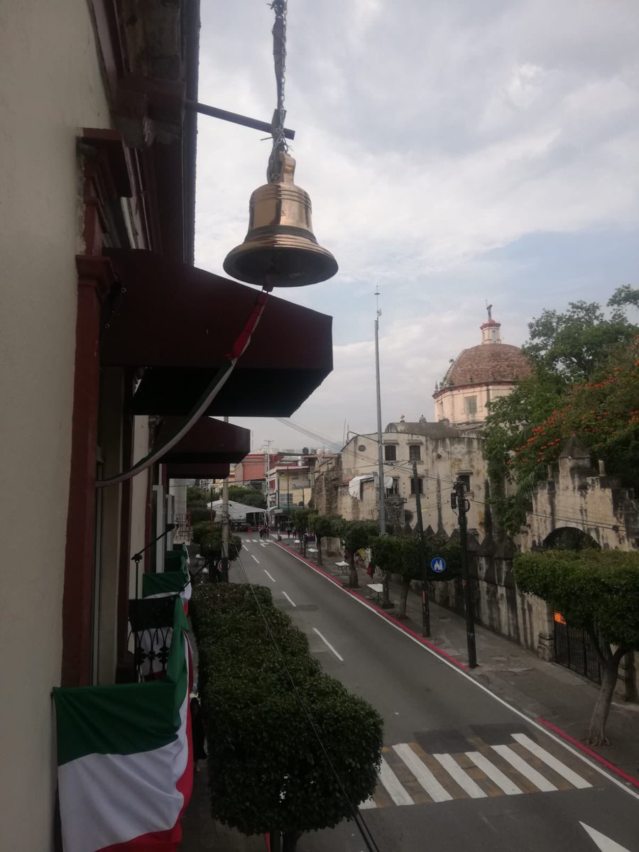 CuernavacaGob's tweet image. Últimos detalles, te esperamos con toda tu familia a celebrar el orgullo de ser mexicanos🇲🇽🎉

 #MuseoDeLaCiudad #GritoDeIndependencia #JoséLuisUrióstegui  #CuernavacaEstáRenaciendo