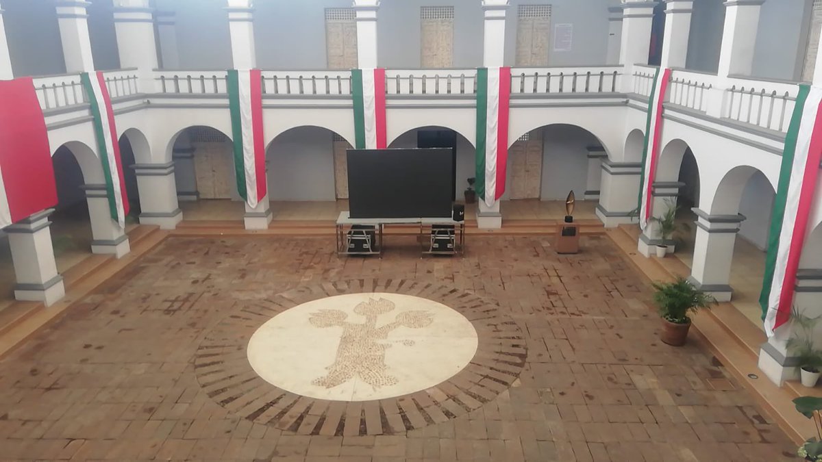 CuernavacaGob's tweet image. Últimos detalles, te esperamos con toda tu familia a celebrar el orgullo de ser mexicanos🇲🇽🎉

 #MuseoDeLaCiudad #GritoDeIndependencia #JoséLuisUrióstegui  #CuernavacaEstáRenaciendo