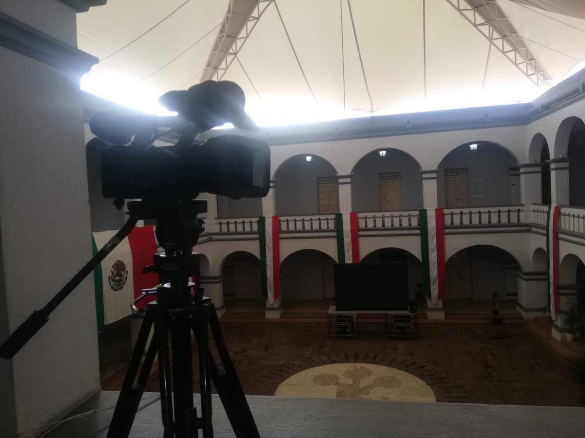 CuernavacaGob's tweet image. Últimos detalles, te esperamos con toda tu familia a celebrar el orgullo de ser mexicanos🇲🇽🎉

 #MuseoDeLaCiudad #GritoDeIndependencia #JoséLuisUrióstegui  #CuernavacaEstáRenaciendo