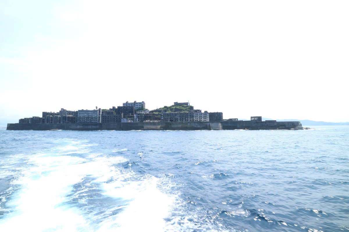 SLEEPENTONLINE's tweet photo. 🌷よかとこ長崎🌷
世界遺産に登録されている軍艦島🏝️
日本最古の鉄筋コンクリート造の高層アパート🏗️
数年前の写真ですが、風化が進んでいつ崩落してもおかしくない状況🧐
この景色が失われる前にこの目に焼き付けたい👀✨
皆さまにいい睡眠を💤🛏️
#長崎県
#写真好きな人と繫がりたい
#軍艦島 https://t.co/Tbe94WmkCl