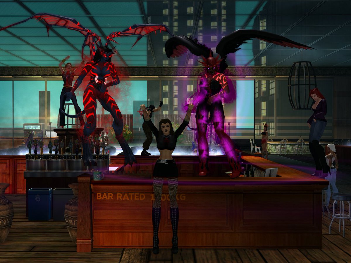LAS_aka_Alyx's tweet photo. UH-OH! @OdessaLikeChaos doesn't show up to work and now we're ACTUALLY having fun up in here?! 

#citryofheroes #homecoming #roleplaying https://t.co/9TKFdAcnxO