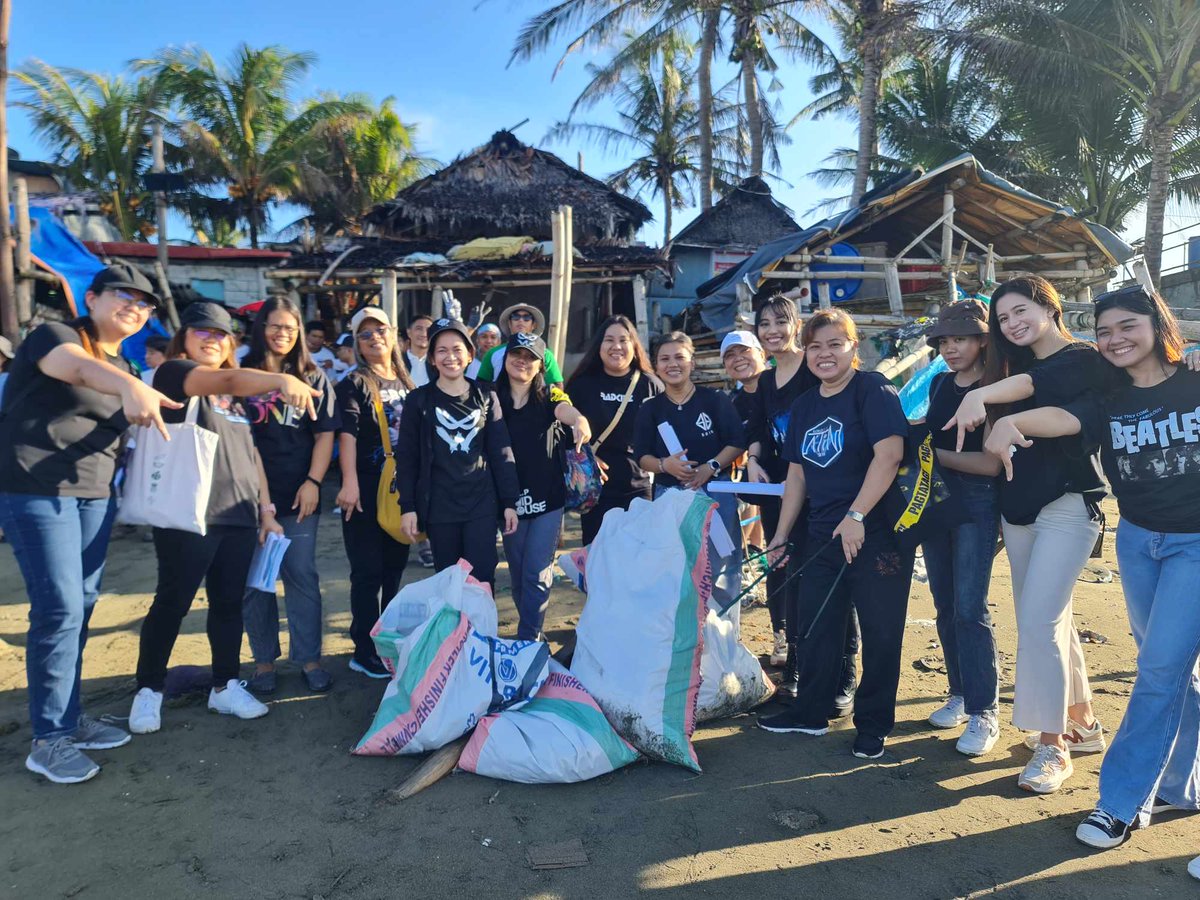 Saving oceans one step at a time. 💙

To celebrate Pablo's birthday, @AtinIloilo joins the International Coastal Cleanup 2023 with @DENROfficial Region VI.  

PABLUE OCEAN ILOILO
#DENR6 #IloiloAtin
#SeaTheChange
#InternationalCoastalCleanup2023 @imszmc