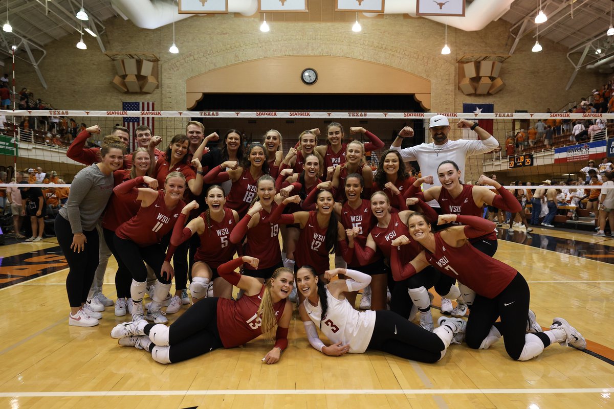 Texas-sized takedown on the road!

📰 Full recap, match highlights &amp; final stats ⤵️
wsucougars.com/news/2023/9/15…

#GoCougs | #CVE23