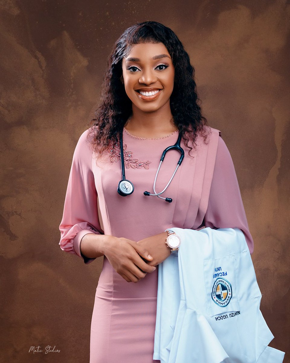 NwizuUgochi's tweet photo. Now Dr. Nwizu Ugochi.E.
(BDS, Nig) 🤗💃💃

Graduating Medical school with a total of 8 Distinctions, as the best Graduating Student 🎓 
 God did!🙇‍♀️ He has been so faithful.

#MedTwitter #dentistry #doctor #BGS #UNN #healthcare https://t.co/SV5MUSzxik