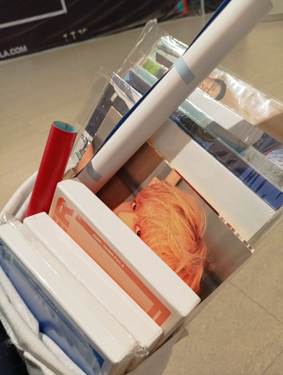 ATEEZ_KDStream's tweet photo. Hi filo atiny i have some freebies here at quantum skyview lapit lang po kayo 😊
-Admin E
#ATEEZinManila #ATEEZPHresent https://t.co/bNemdoCcXj