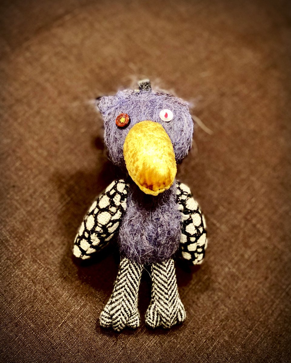 acofuku's tweet photo. あ、ハシビロコウ先輩、ちぃーっす。

#lepetitcadeau #petitdoll #ハシビロコウ #shoebill #アリかナシかわからないモチーフ https://t.co/utRCLvignX