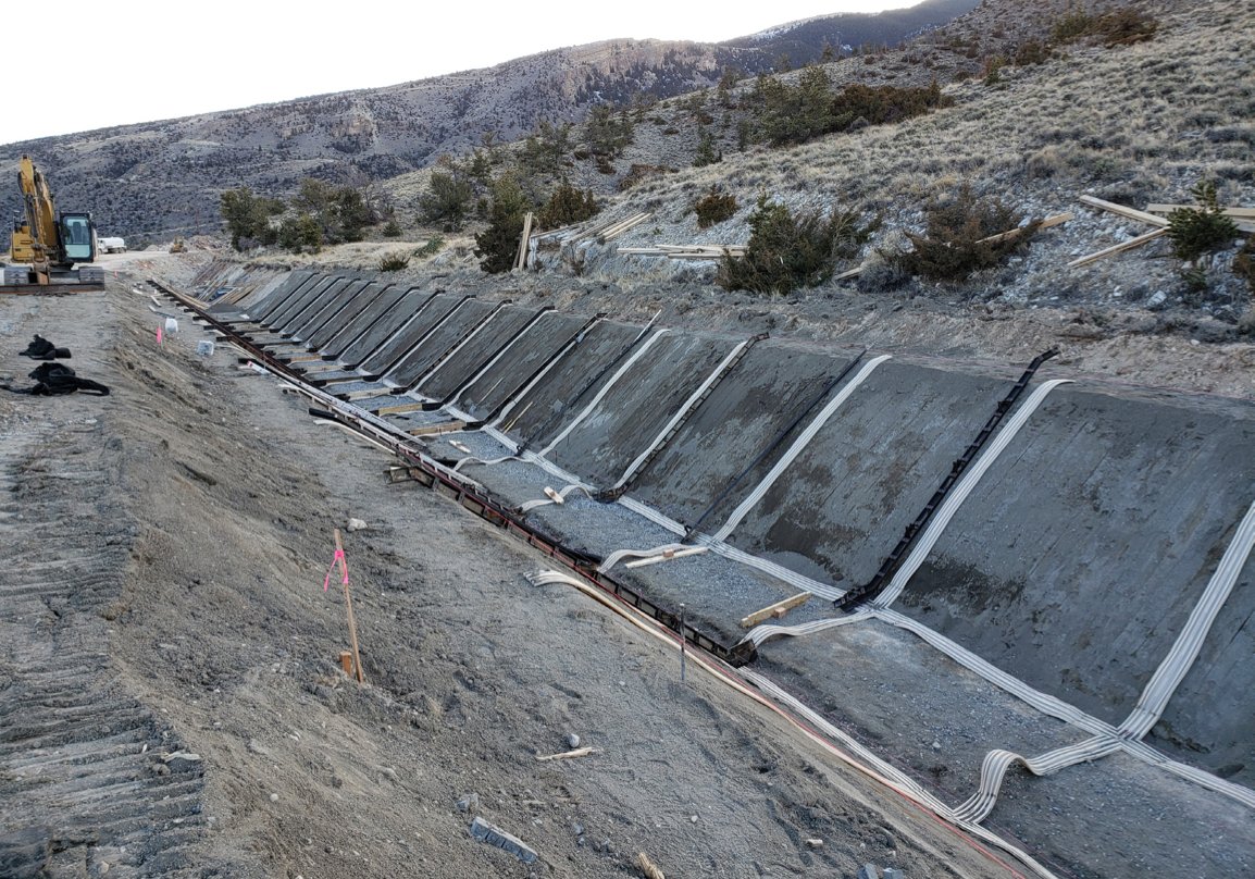 IrrigationLeadr's tweet image. Check out our article on Tyler Weckler of Heart Mountain Irrigation District on rehab projects and dealing with urbanization from our September issue.

bit.ly/3qTlHbx
Page 24

#HeartMountainRehab #IrrigationInnovation #UrbanizationChallenges #WaterInfrastructure