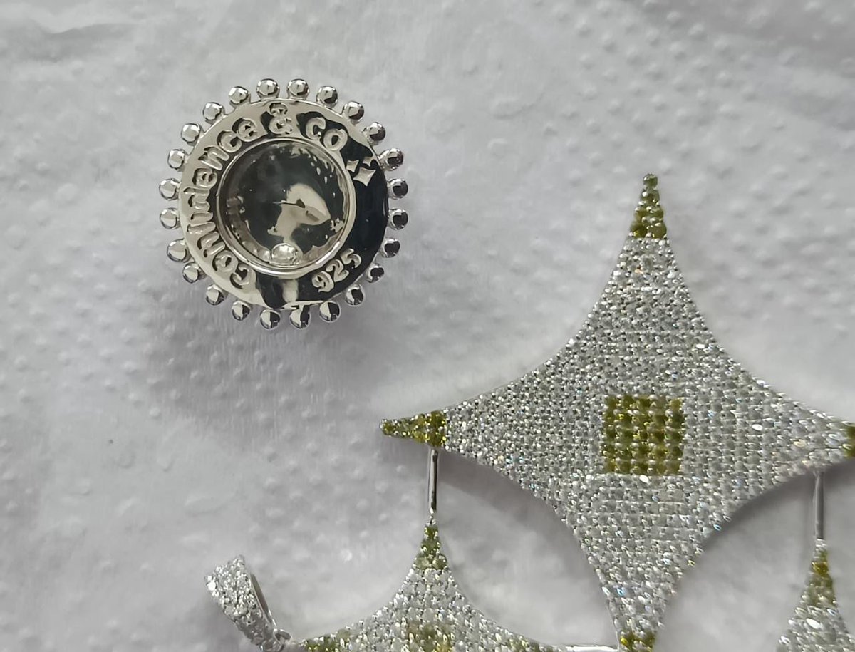 Confidencevvs1's tweet photo. Introducing Star Power w/ a hint of peridot . https://t.co/A8NUDVZVLf