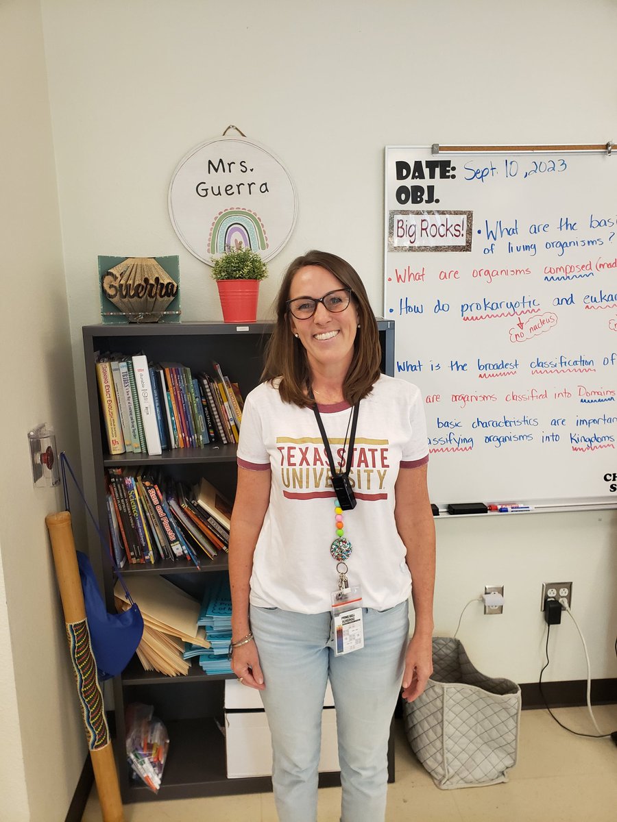 Monica Collins (@mrscollins1787) on Twitter photo Shoutout to Ms. Guerra, one of our new (but not new to teaching) Science teachers <a href="/PearsonRanchMS/">Pearson Ranch MS</a>. She joined us from Great Oaks Elementary. Those who know me know I love stealing elementary teachers to middle school b/c they are so good at meeting students where they are at! Shoutout to Ms. Guerra, one of our new (but not new to teaching) Science teachers <a href="/PearsonRanchMS/">Pearson Ranch MS</a>. She joined us from Great Oaks Elementary. Those who know me know I love stealing elementary teachers to middle school b/c they are so good at meeting students where they are at!