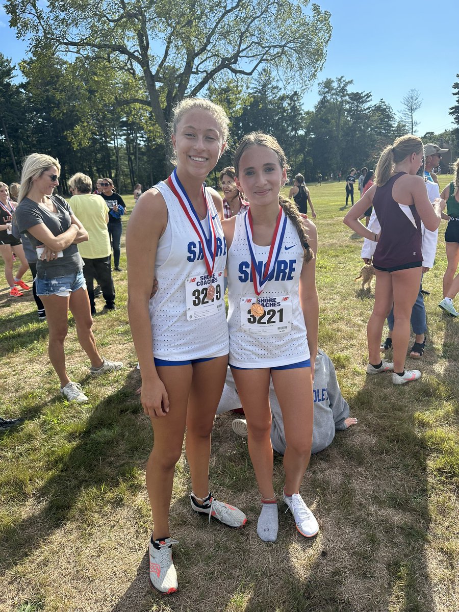 CoachAltenauNJ's tweet photo. The Blue Devils had a day at OCP today! 7 medal winners and the junior girls took 2nd place as a team. Lots of great races were run. Looking forward to the next meet! https://t.co/5wHvigwALv
