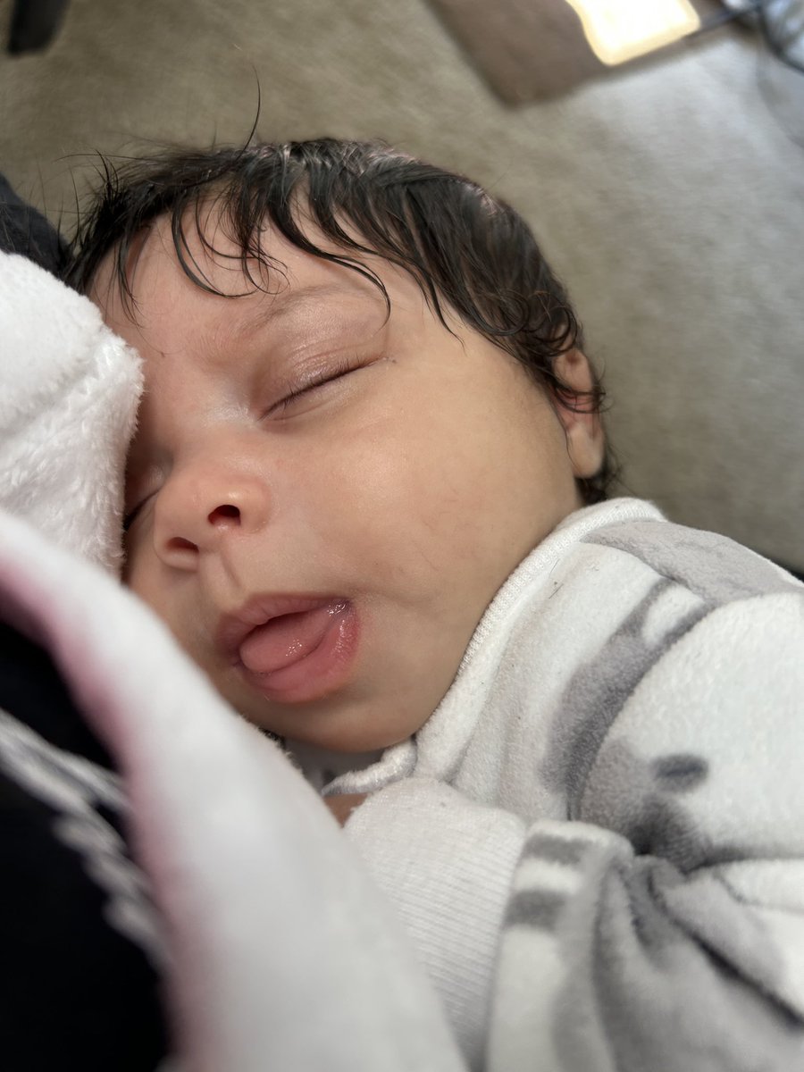 Sleeping with my baby girl today was so peaceful until her other mom <a href="/_BrynaeS/">Bee. 🦂</a>  woke us up we both had our mouths opened knocked tf out