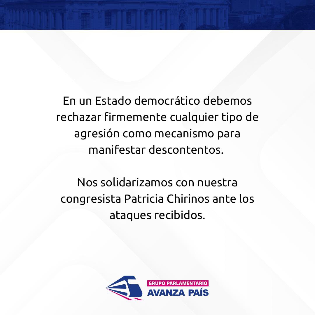 AvanzaPaisOfi's tweet photo. En un Estado democrático debemos rechazar firmemente cualquier tipo de agresión como mecanismo para manifestar descontentos.
La bancada Avanza País se solidariza con la congresista Patricia Chirinos (@PattyChirinosVe) ante los ataques recibidos. https://t.co/7pSb0JxcN1