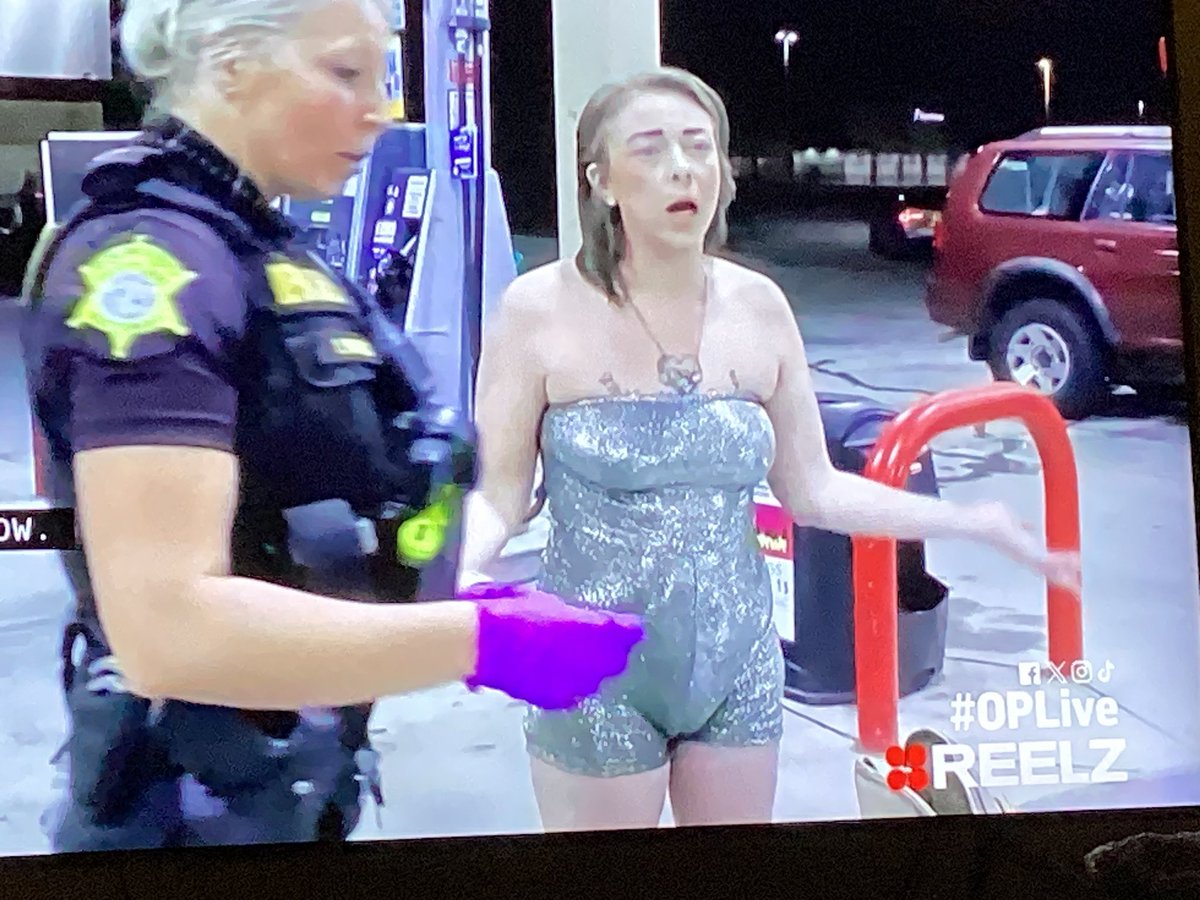 JenDev19's tweet photo. I’m not sure which is more disturbing… the eyebrows or the camel toe #OPLive #OnPatrolLive https://t.co/R6UdRHQWDP