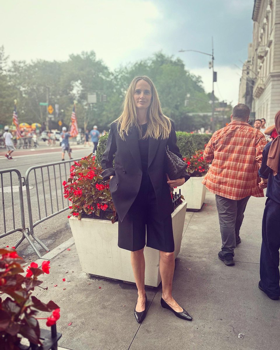 Derek Blasberg tweet media