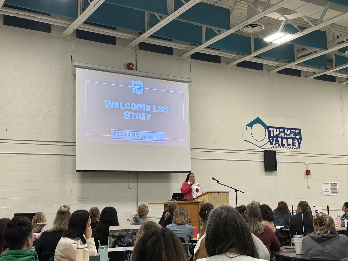 Thankful for the opportunity to share an Oneida opening to LSS educators.  
#indigenouseducation #tvdsb #tvdsbleaders 

📸: <a href="/MonsieurPowell/">Marc Édouard Powell, MA</a>