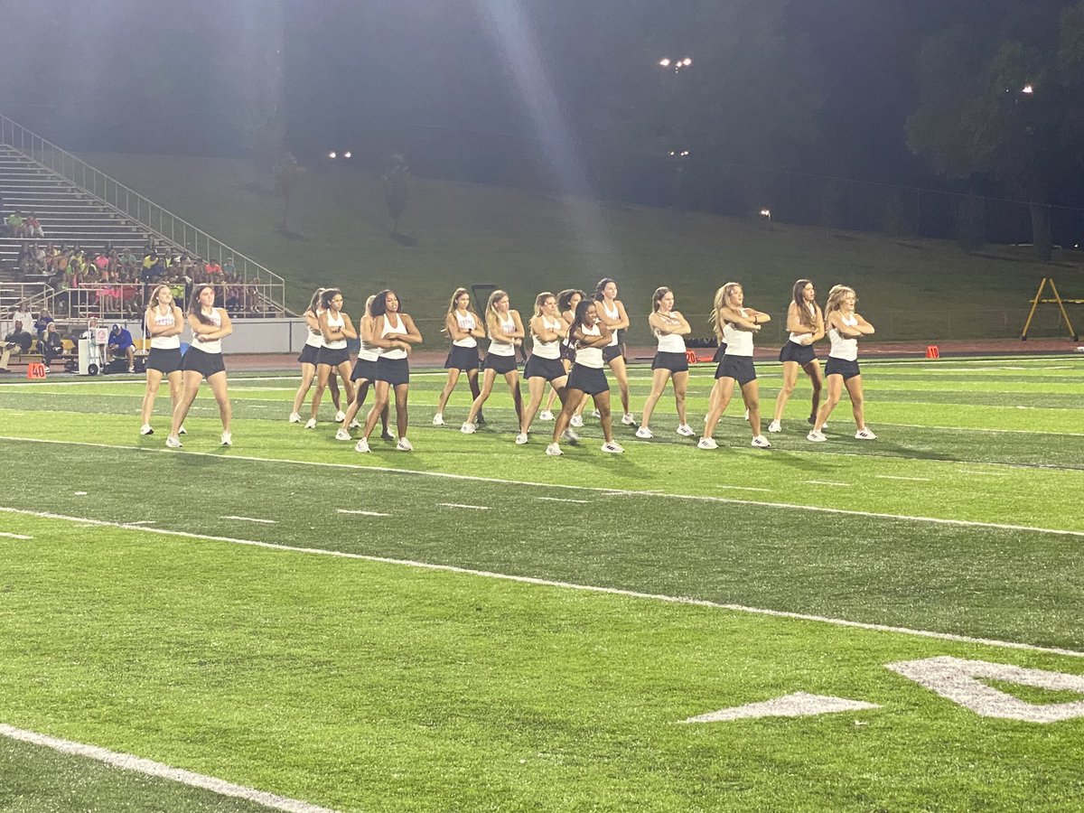 Burke-Westview Dance Team with another great halftime performance 🖤💛🧡💙 #WeAreBurkeTonight