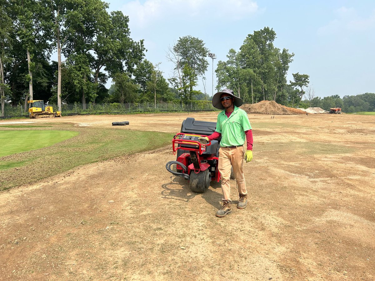 Thank You & Congrats to @RaynoldMasiya on a job well done in successfully taking on a year-long #internship @UnionLeagueGolf #Torresdale!  You were a rockstar in all aspects of construction on the Par 3 ⛳️ and learning championship level maintenance on the 18 ⛳️.  #keepgrinding