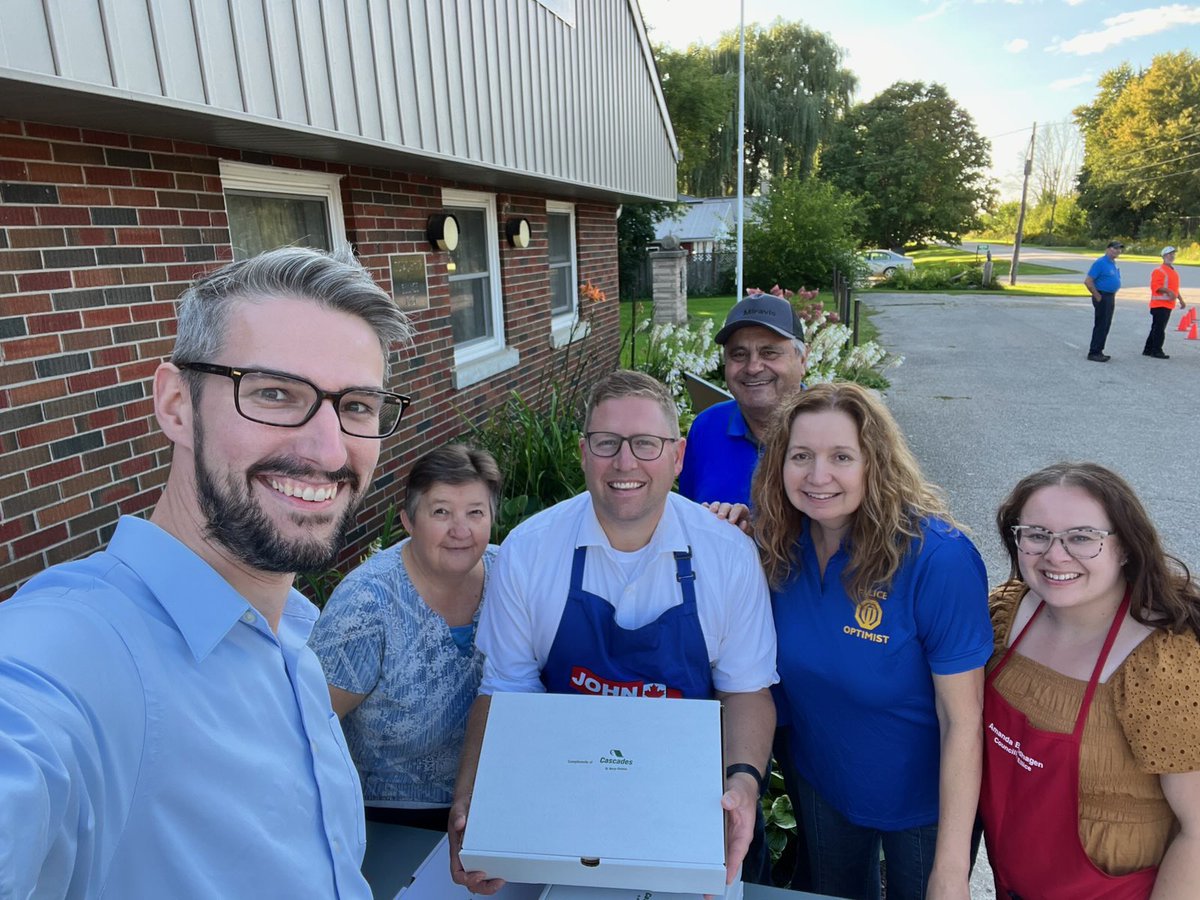 AmandaBrodhagen's tweet photo. Thank you to the Optimist Club of Ellice for the invite to help handout meals for their annual pork chop BBQ last evening along with Township of Perth East Mayor Rhonda Gordner Ehgoetz, MP John Nater and MPP Matthew Rae. Over 500 tickets were sold! #ElliceWard https://t.co/2zr9RZKVyK