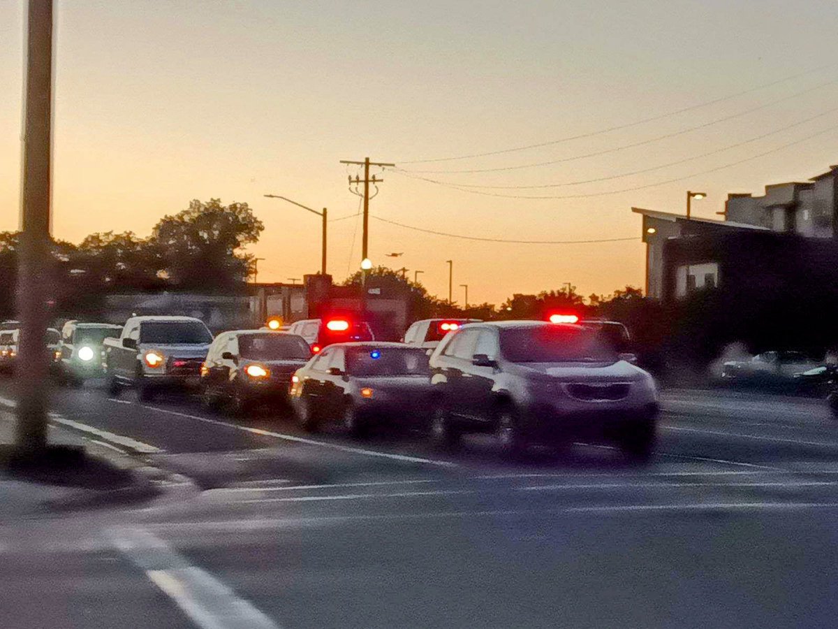 SLCScanner's tweet photo. #CriticalAccident 4100 S Redwood Rd. #TaylorsvillePolice are on scene of an injury accident that occurred shortly before 6pm. At least 1 person had critical injuries. The #CARTeam is on scene investigating the accident. Stby for updates. https://t.co/kQKkI8fYfF