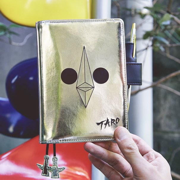 新品　岡本太郎「黄金の顔」ほぼ日手帳　カバー　オリジナル　A6 サイズ TOBICHI على X: 