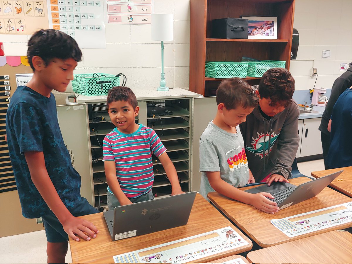 MRES_Smith5th's tweet image. Journey Buddies today! Look at these sweet Pathfinders working together and building relationships. My 5th graders were so excited to meet their 2nd grade and kindergarten buddies. @MRESCougars #CCSDcares