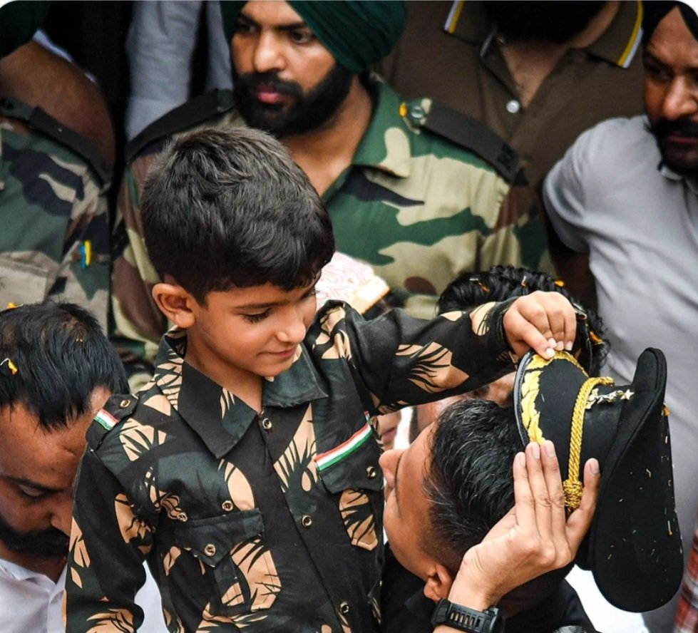 vandana12224462's tweet image. Not just a picture!!!!!
Son of #ColManpreetSingh 
साहस और बलिदान 💔