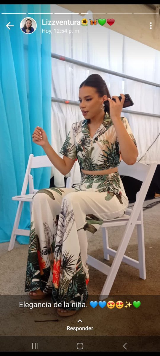 @AngielieversMus <a href="/Angiefloreshn/">Angie Flores 💙🎶💜</a> PROUD OF ANGIE 
#FiestasPatriasConAngie