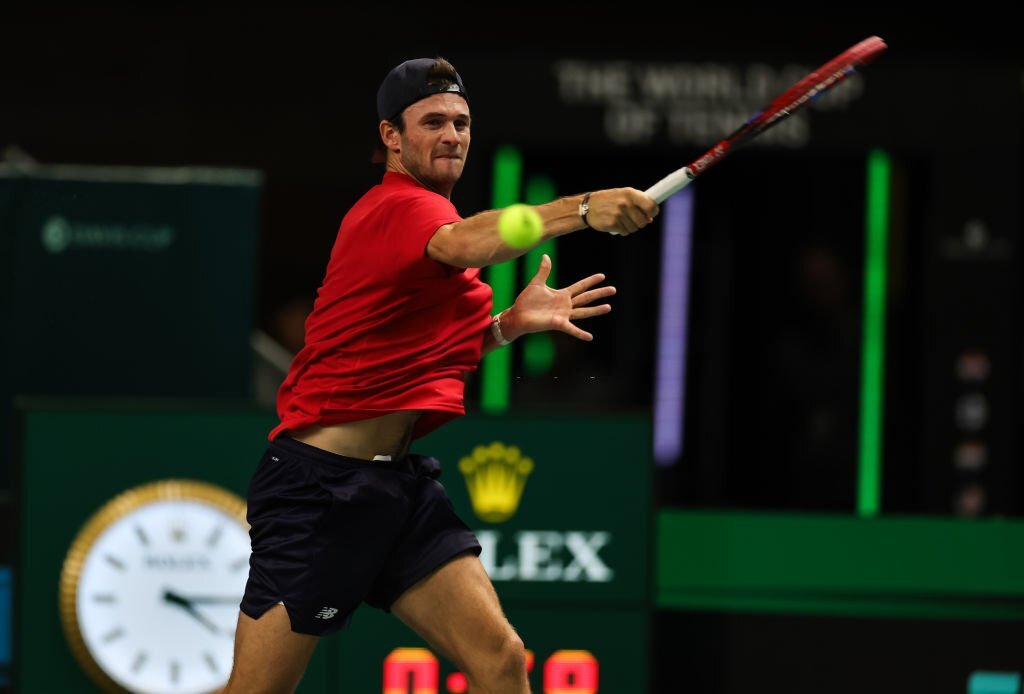 TennisHotSpot's tweet photo. 🎾🔥 Serving up some sizzling moments from the Davis Cup! 🔥🎾

The court is on fire and so are these tennis pros. Swipe through to see the sexiest snapshots from the Davis Cup that are setting hearts pounding and temperatures rising 🏆💫

#DavisCup #TennisHotSpot https://t.co/TXHcLGW2Aa