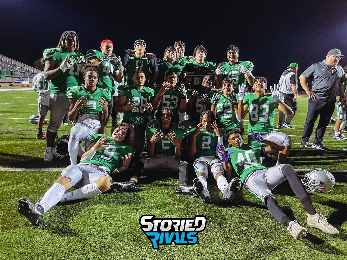 StoriedRivals's tweet photo. Scioto takes the Battle of Hard Road!!

It wasn’t pretty, but @sciotofootball defeats rival Kilbourne with a 3-0 overtime win 🙌

This is the 8th straight year the Irish have beaten the Wolves https://t.co/1s8MuhHz2W