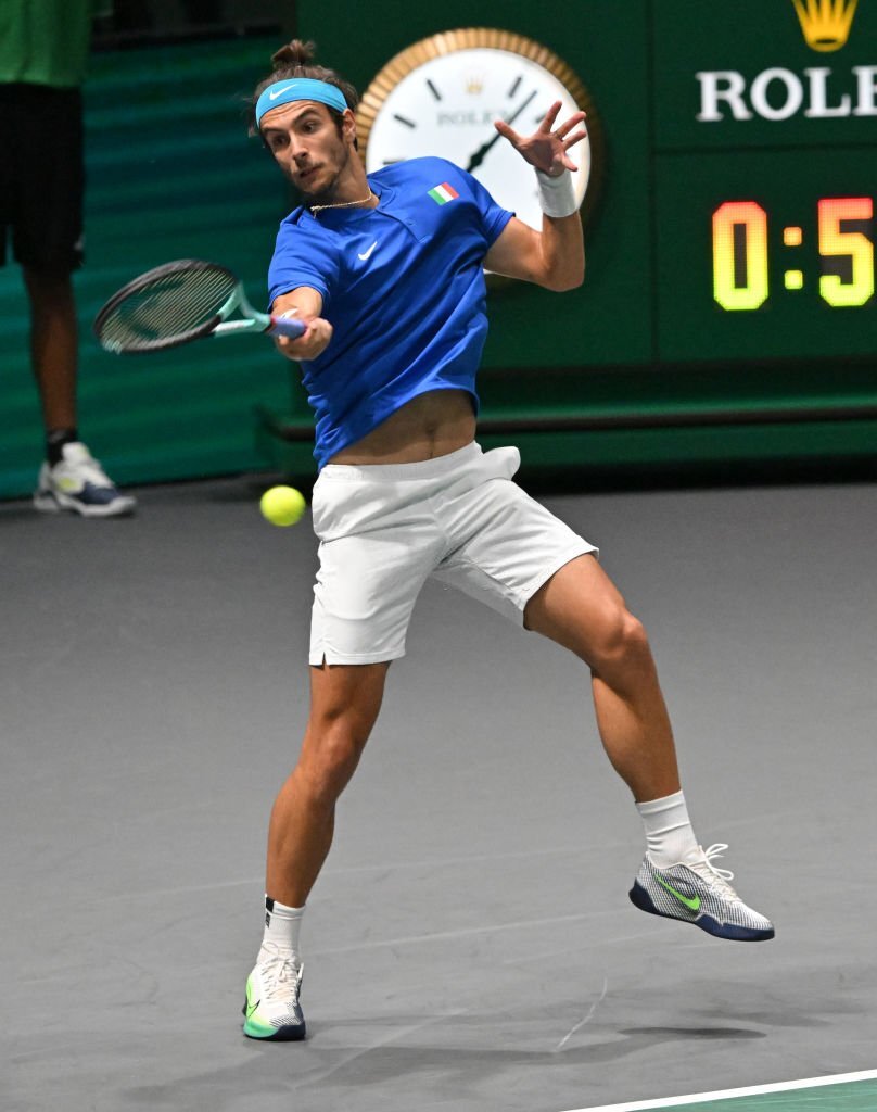 TennisHotSpot's tweet photo. 🎾🔥 Serving up some sizzling moments from the Davis Cup! 🔥🎾

The court is on fire and so are these tennis pros. Swipe through to see the sexiest snapshots from the Davis Cup that are setting hearts pounding and temperatures rising 🏆💫

#DavisCup #TennisHotSpot https://t.co/TXHcLGW2Aa