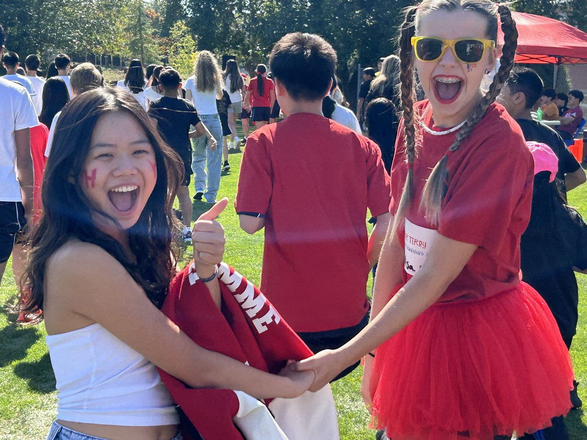 LPHolland's tweet photo. Such joy on campus at our annual Terry Fox run! #sridge https://t.co/27Z8qEglw8