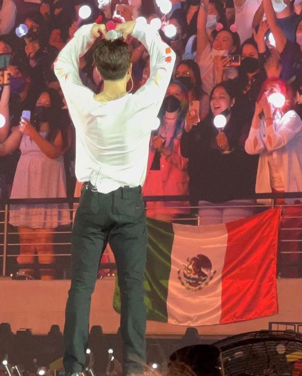 ValuJim433's tweet photo. BTS 🤝 MX ARMY🇲🇽💜 https://t.co/pzNSsTOSFi