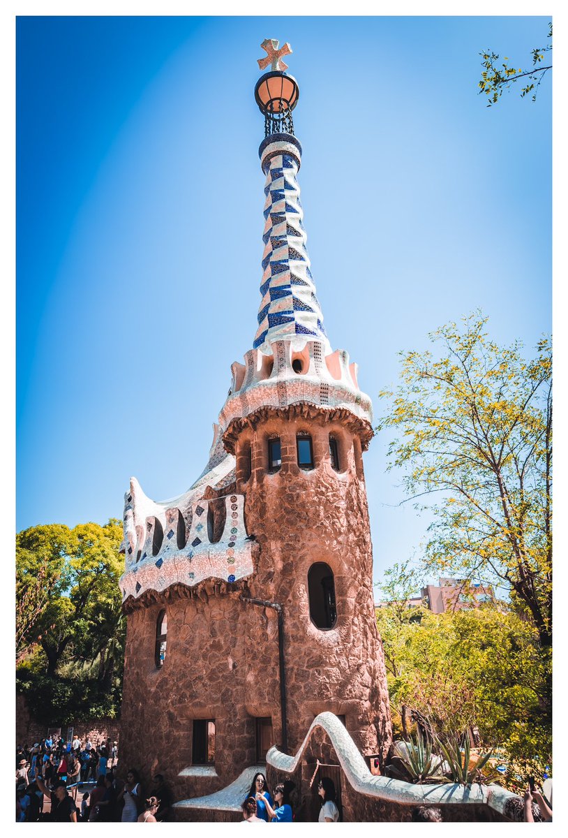 dan_ziegler's tweet photo. 365 Photo Challenge - 2023 - Day 246

#365photochallenge  #picoftheday #architecture #History #Tower  #barcelona #parkguell https://t.co/nh9CM3BEW4