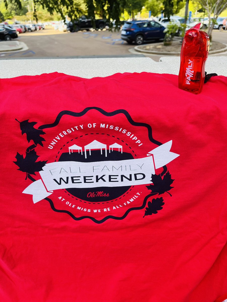 OleMissDebbWess's tweet photo. Hotty Toddy, Y'all! ❤️💙 It's my first #FallFamilyWeekend as an #OleMissMom So happy to be back home in the Sip, and beyond thrilled to cheer on @OleMissFB with my #OleMissLegacy🥰 Deuce is having an awesome experience! We Are Ready‼️@olemissbound @OleMissAlumni @OleMissGives https://t.co/lhGd8yTiZn