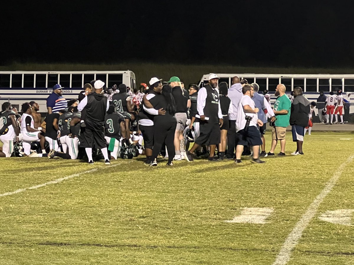 Friday Night Football, another win for the Vipers! It’s a great day to be a Viper! #viperpride <a href="/VCHSVipers/">Vance County Vipers 🐍</a> @mscusaac