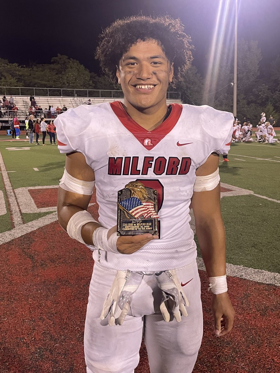 Milford_Eagles's tweet photo. Earning the US Army Military MVP was none other that Touchdown Tofa!!! @TofaLuani2 had 3 rushing touchdowns, 8 tackles, 1 sack, and an INT!! 👀

@MilfordEagleTDC @milford_flock @milford_schools @milfordhseagles @clersunsports @ECC_Sports @mlaughman @ENQSports @EnquirerShelby https://t.co/dOTrCmdGHc