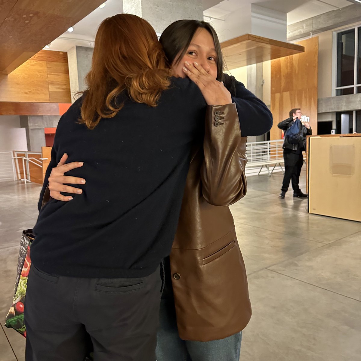 vandecross's tweet photo. never meet your hero, unless your hero is marcia cross, then always meet your hero ✨ https://t.co/g1XJDCMePW