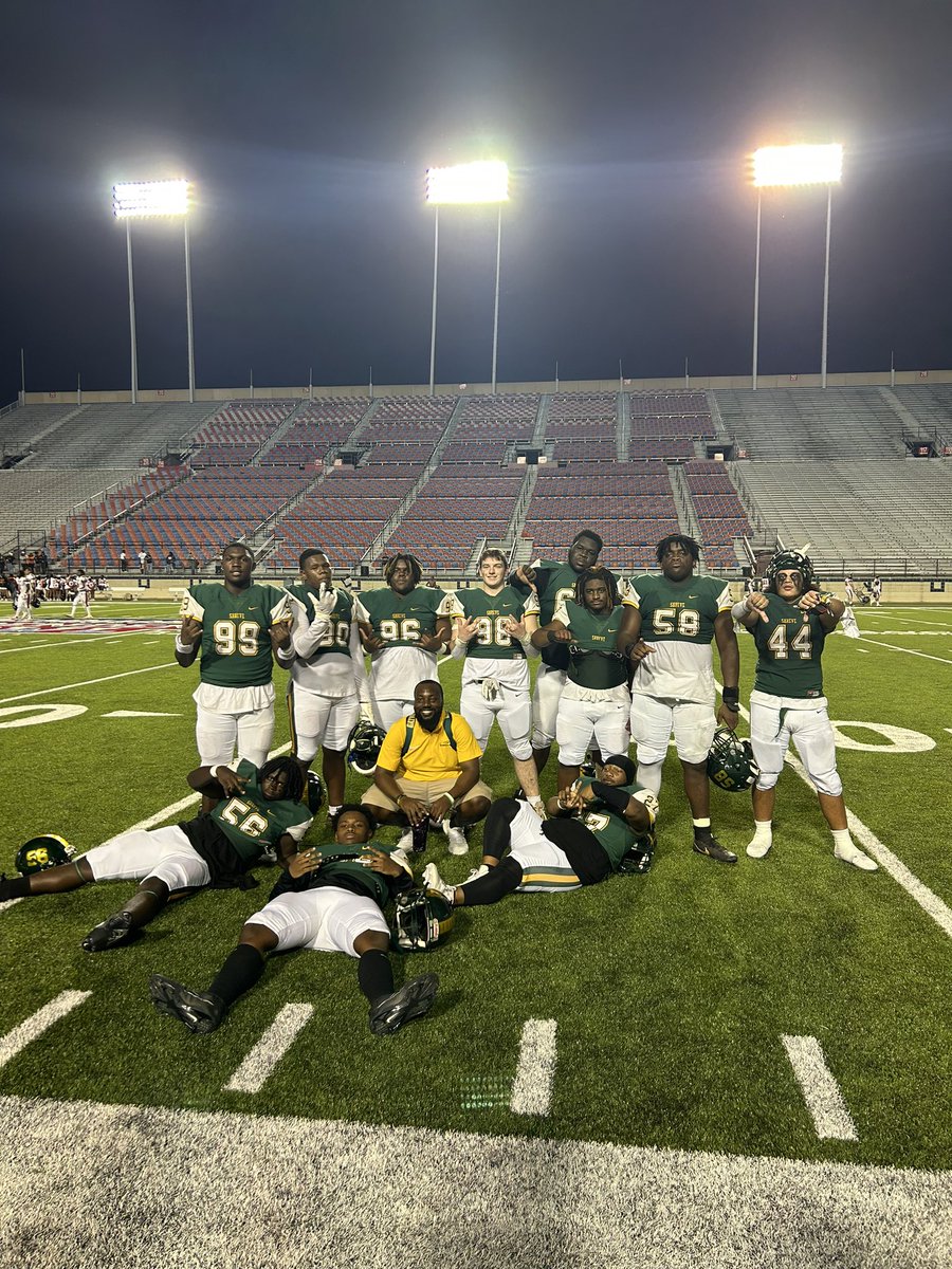 Coach Davis tweet media