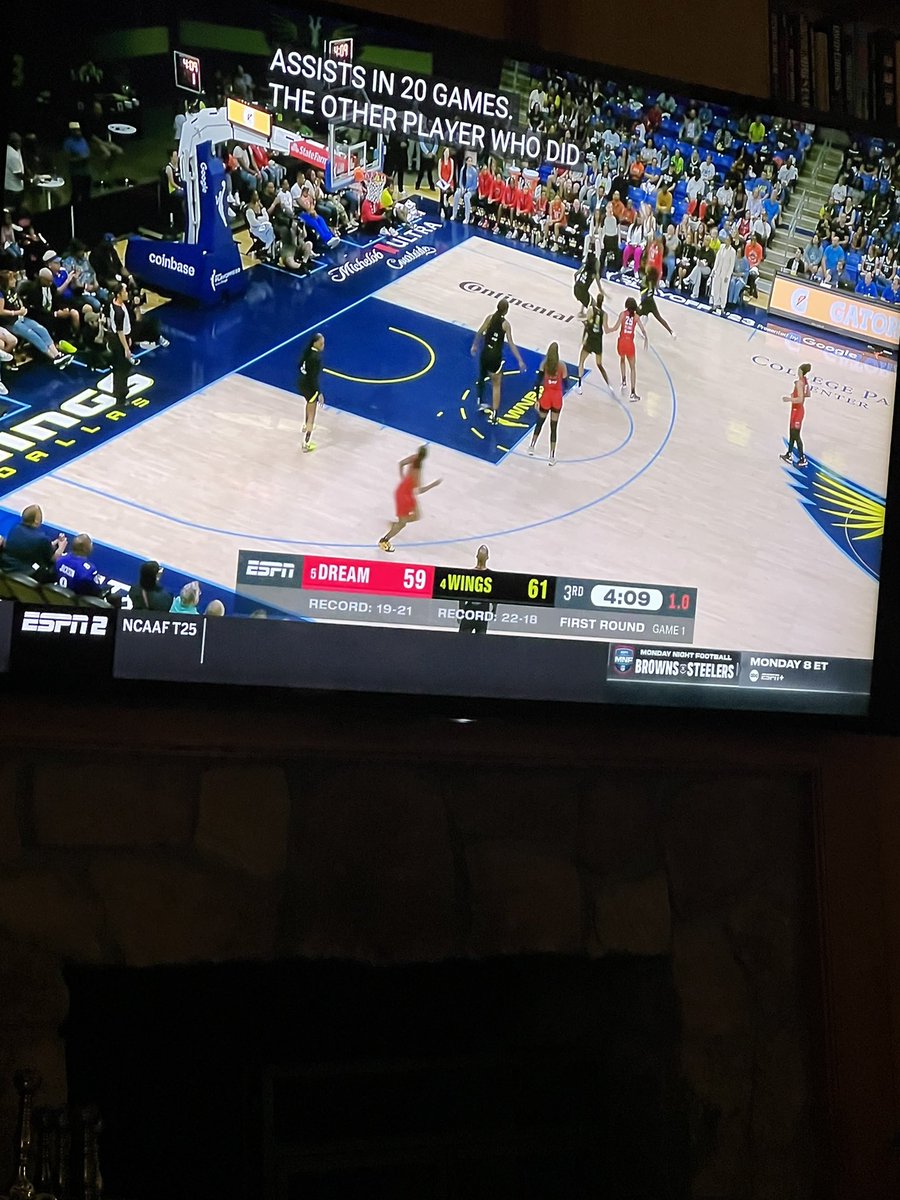 CoachCoriClose's tweet photo. Young Hoopers that want to play in the @wnba…please watch & study. Remember, you will have to take a grown Women’s job with a 144 total spots. I’m shocked at how many players say they want to play in the league but they don’t watch or study. #MasterYourCraft #KnowTheLandscape https://t.co/S9TbzPUUMq