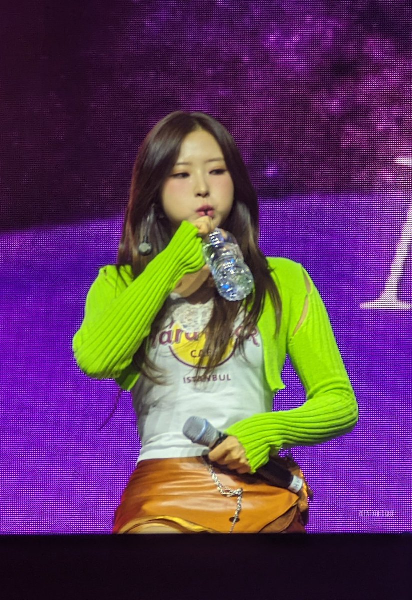 potatotheorbit's tweet photo. 230915 LOOSSEMBLE: the US Debut Ceremony

#Loossemble #루셈블 #Hyeju #혜주 #LoossembleNYC https://t.co/AykgdAlHDK
