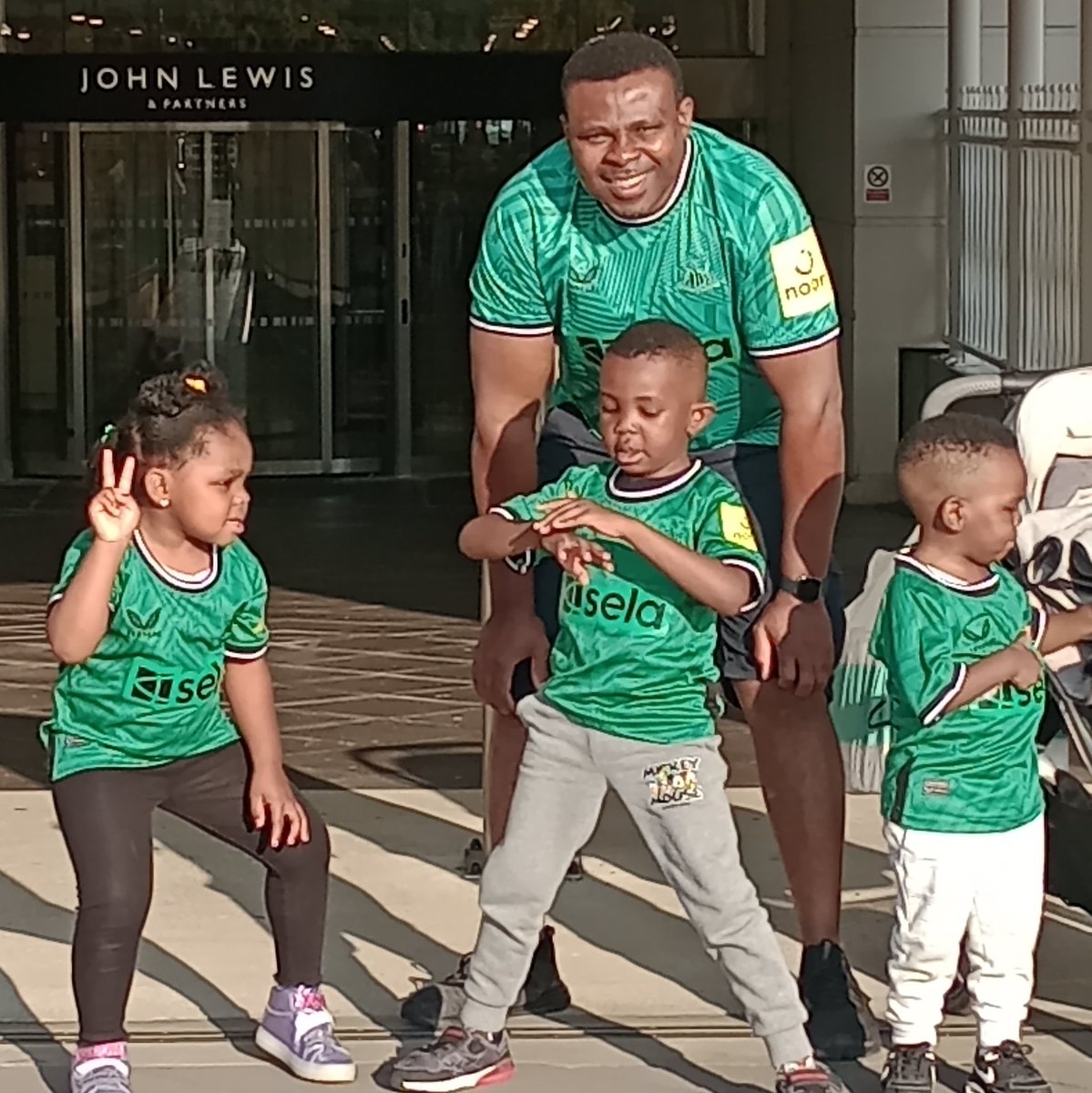 Rakens4clothing tweet media