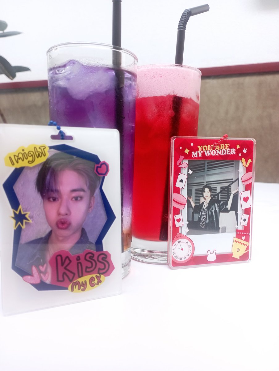 SunriseHwi's tweet photo. Ketemu @davethereall 🥺

#YeppictDayWithAB6SOLUTE
#동동이의_따뜻한마음 https://t.co/xQuJ8vummk