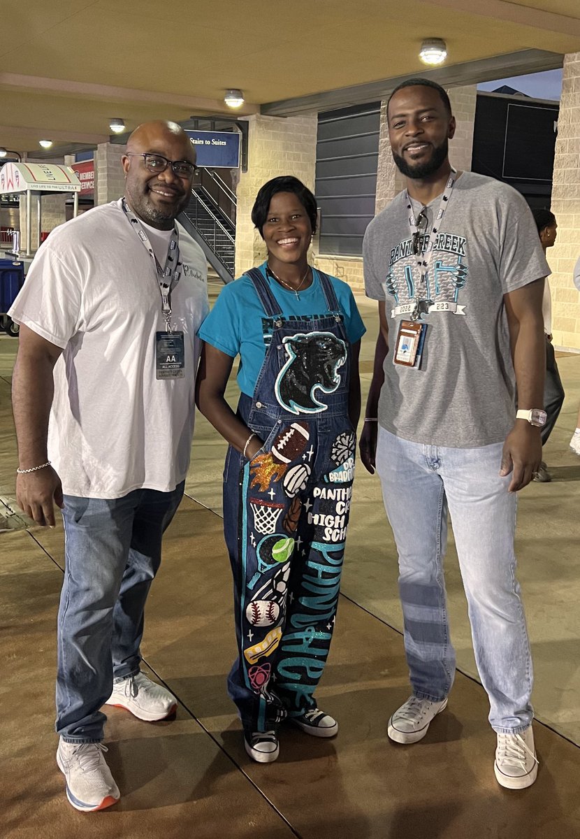 I don’t know if I’m biased BUT I am surrounded by some great admin <a href="/PCHSFrisco/">Panther Creek High School</a> PLUS we won tonight!! <a href="/PantherCreekAth/">Panther Creek Athletics</a>
