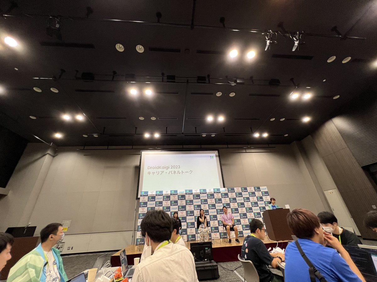 mobtech5's tweet photo. Day3のキャリアパネルトークを聞いてました
#DroidKaigi https://t.co/cvi1rhZvOD